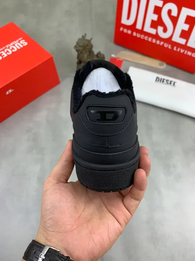 Diesel All-Black Padded Collar Lifestyle Sneakers 4