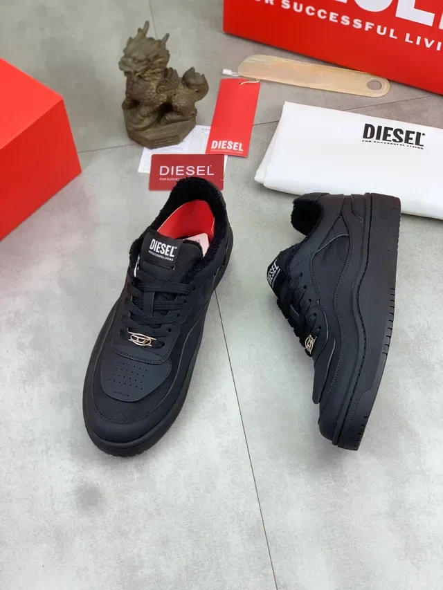 Diesel All-Black Padded Collar Lifestyle Sneakers 6