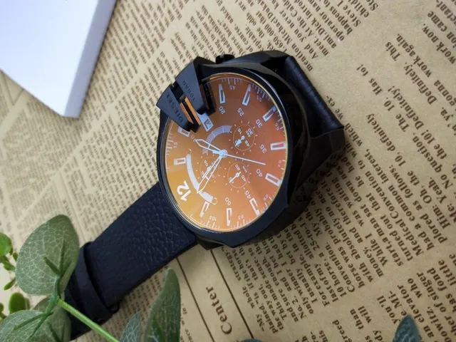 Montre Diesel Sport Orange Noir Boîtier Rond Oversized Cadran Bold 7