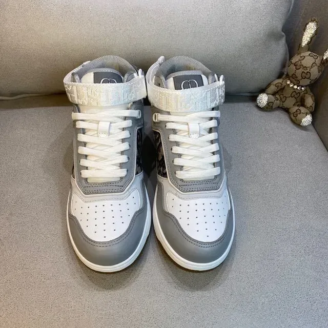 Dior B23 Gray and White Monogram High-Top Lifestyle Sneakers 5