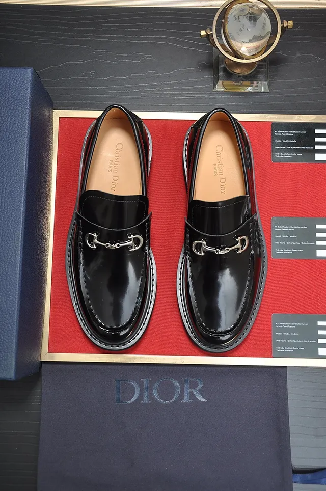 Dior B27 Mocassin Cuir Verni Noir Boucle Mors Mocassins 5