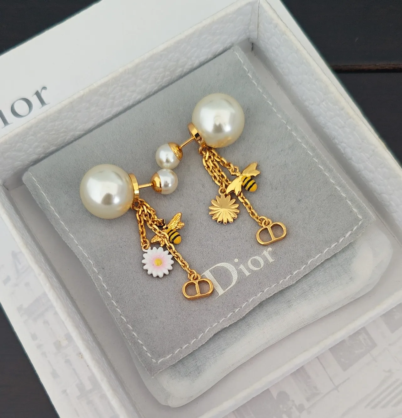 Dior Bee and Daisy Pearl Drop Earrings 2