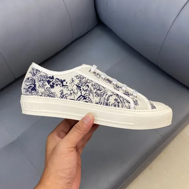 Dior Chaussures Beige Navy Canvas Haut Imprimé Toile de Jouy Lifestyle 6