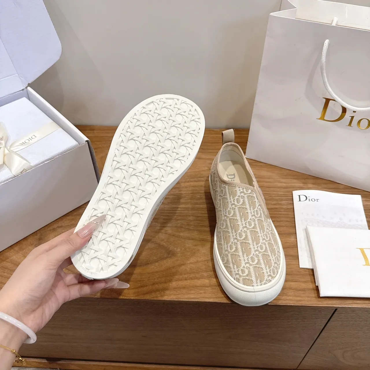 Dior Chaussures lifestyle beige blanc monogrammé tricot slip-on 2