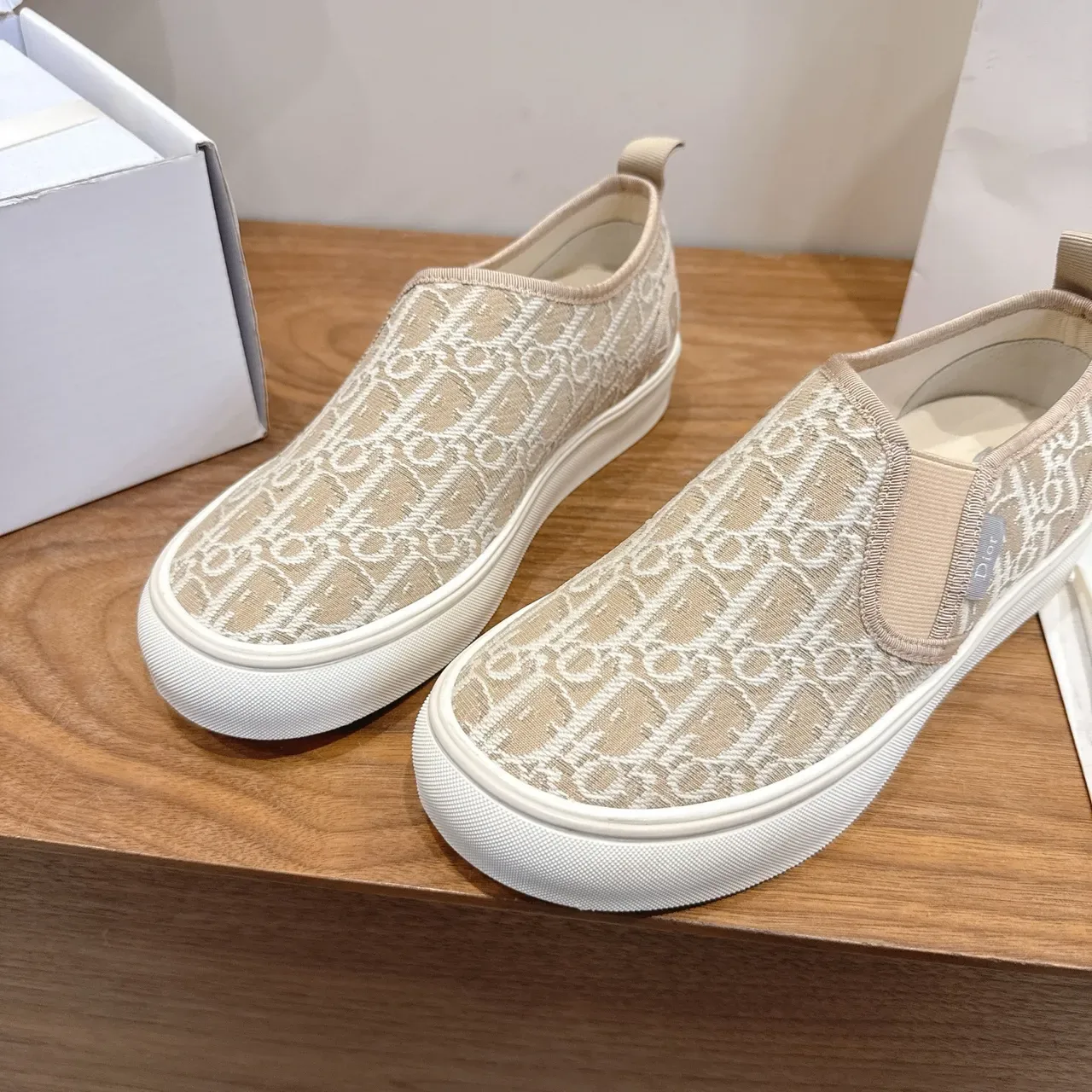 Dior Chaussures lifestyle beige blanc monogrammé tricot slip-on 4