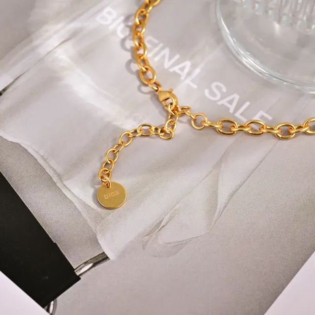 Dior CD শৃঙ্খলা Gold-Tone আন্তঃসংযুক্ত পেন্ডেন্ট মণিহার 8