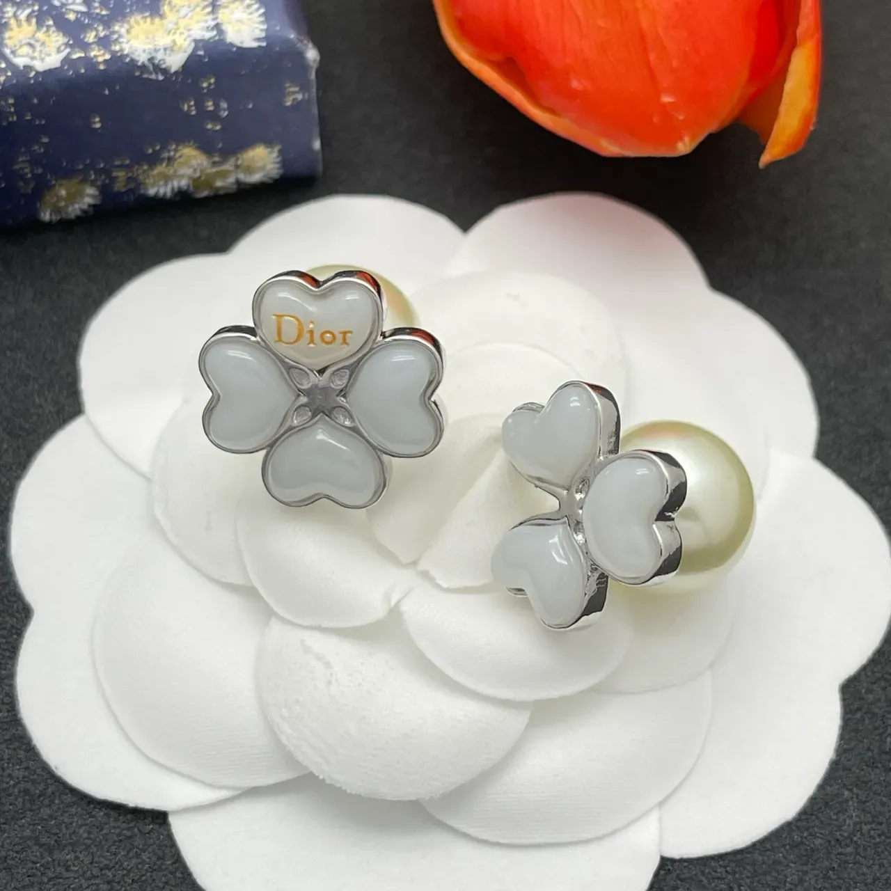 Dior Floral Heart Pearl Earrings 6