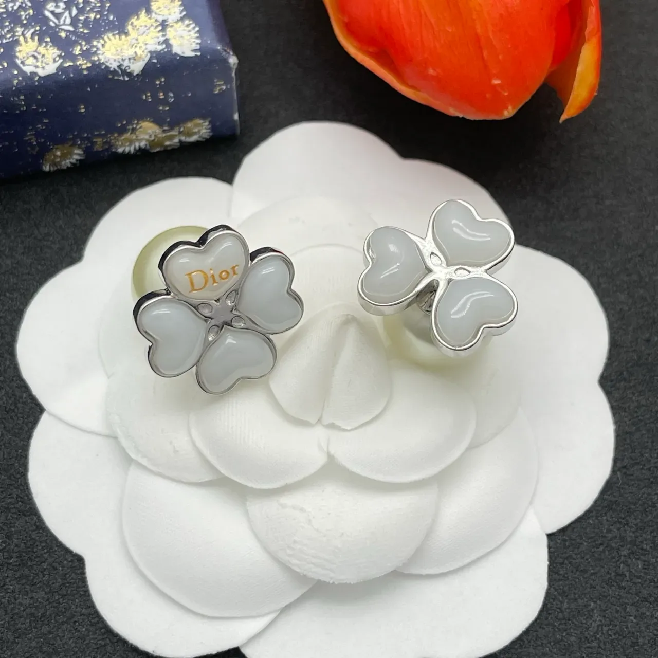 Dior Floral Heart Pearl Earrings 7