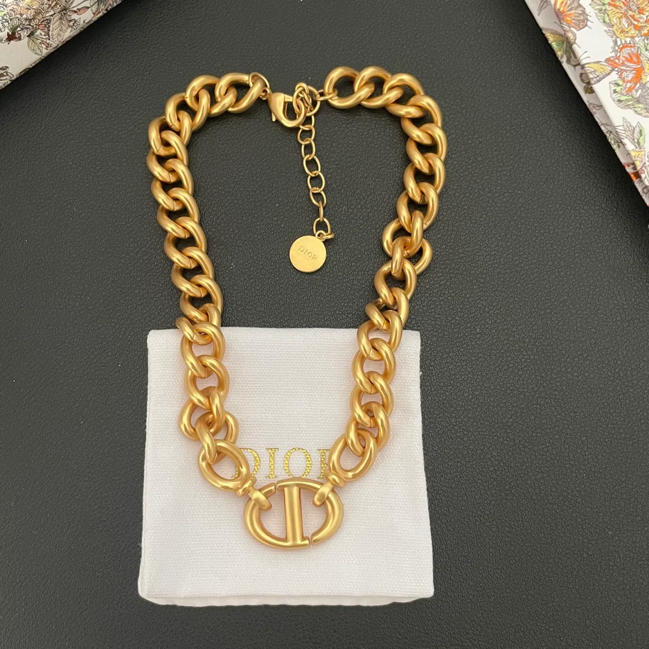 Dior Gold Chunky Curb Chain Metal Necklace 8