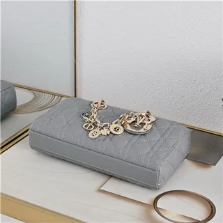 حقيبة توت Dior Lady Dior بورجوندي مقصوصة كاناج مقبض علوي 22