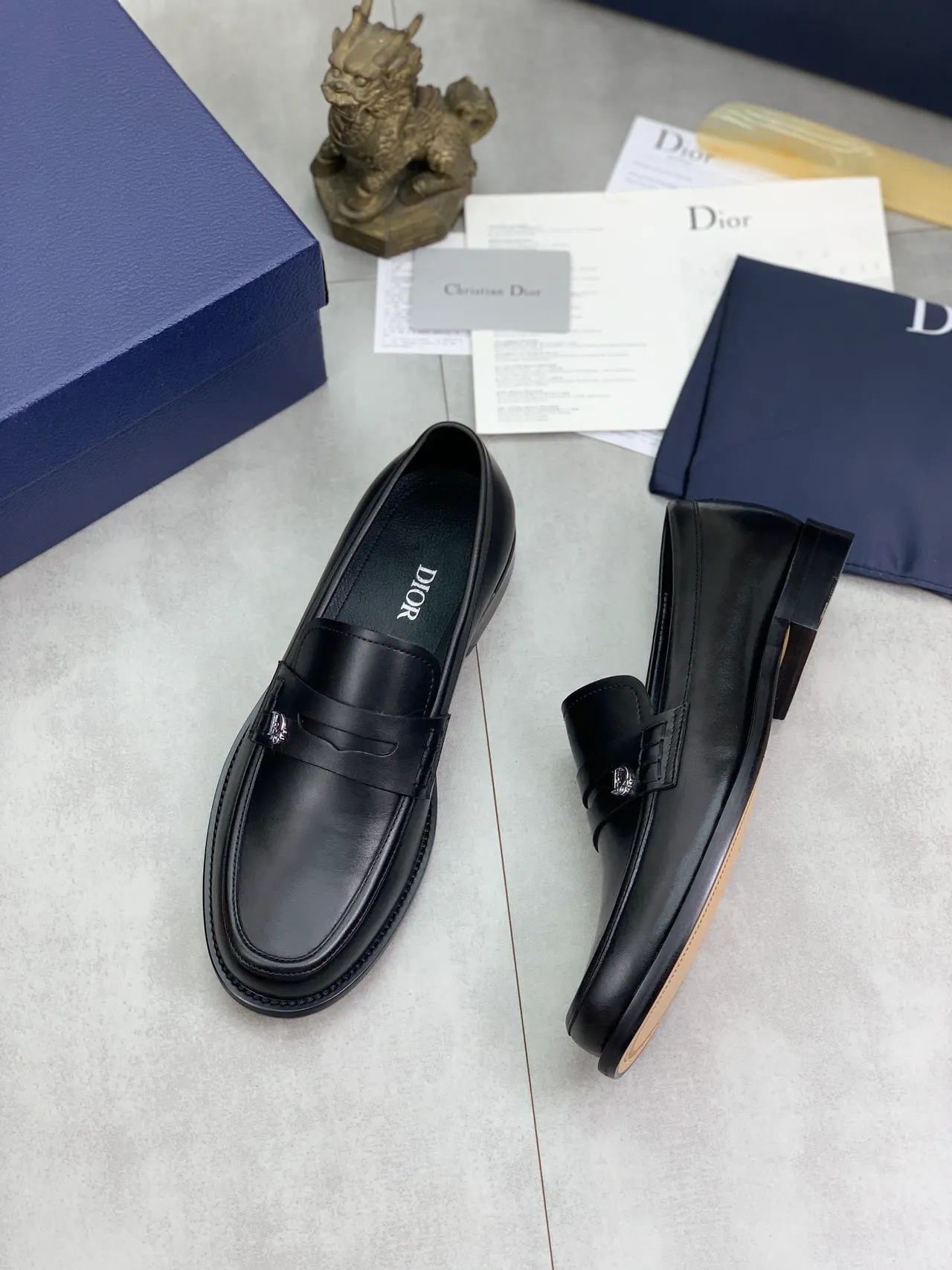 Dior কালো চামড়া Penny Strap লুফার 5