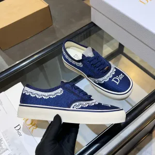 Dior Navy White Blue حذاء لايف ستايل كينيت تطريز دانتيل