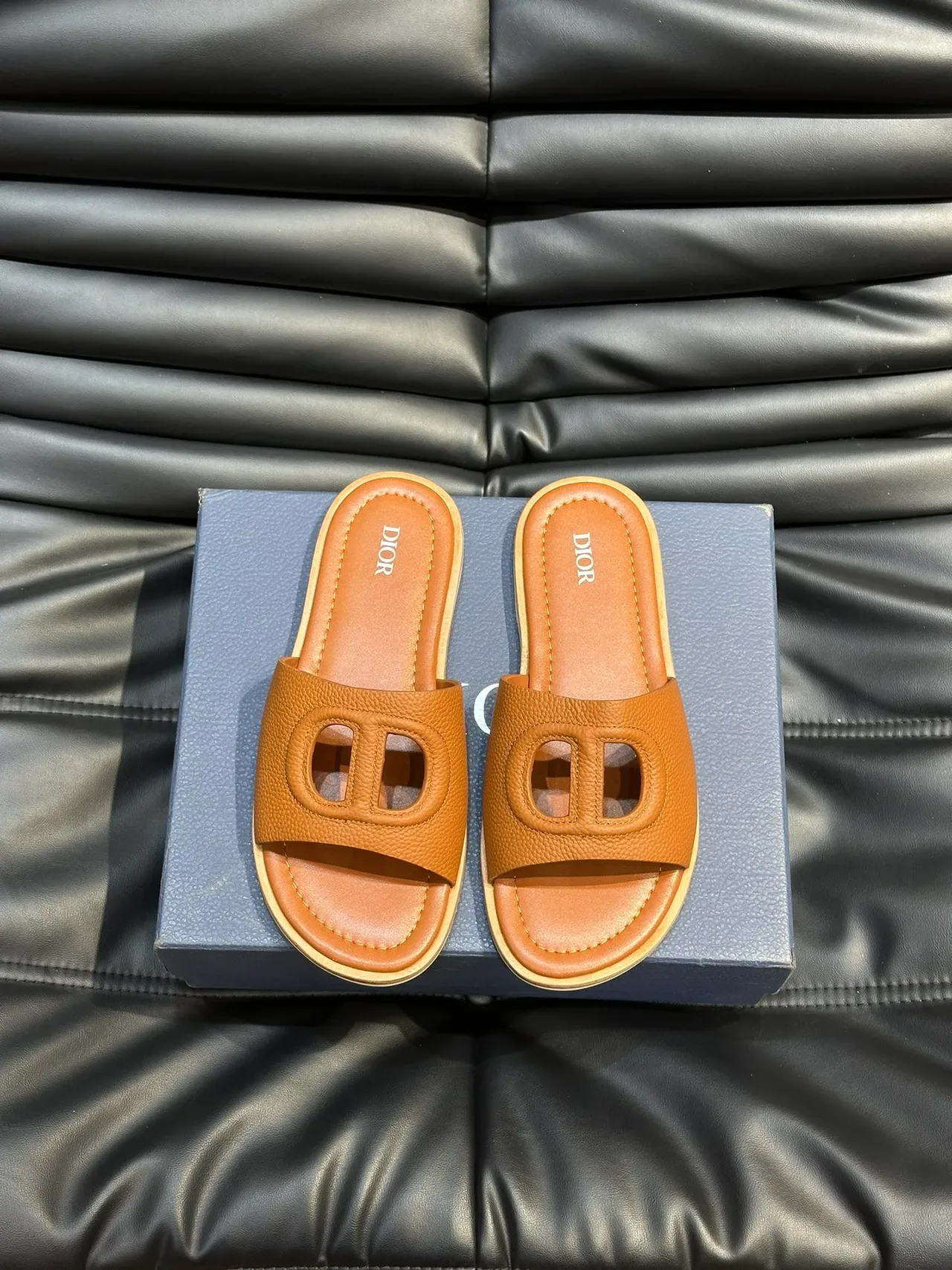 Dior Slide Logo-Cutout Leather Slippers 11