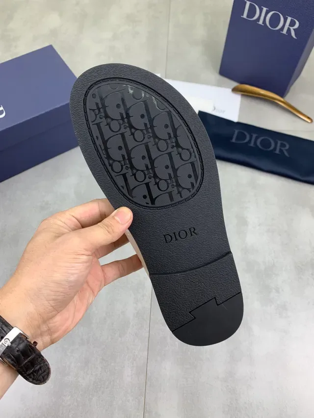 Dior White Ostrich-Texture Cross Strap Slipper 3