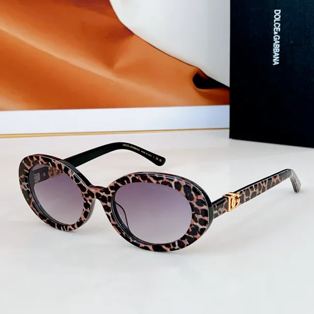 Dolce & Gabbana NS1 Lunettes de Soleil Ovales Brillantes Noires 4