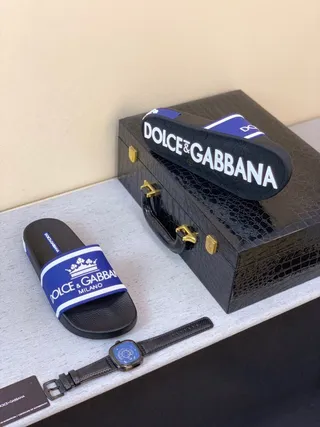 Dolce & Gabbana Portofino Noir Bleu Large Logo Sangle Couronne Emblème Chaussons 3