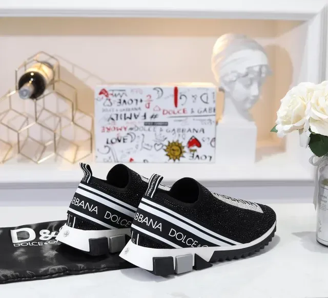 Dolce & Gabbana Speed Trainer Sneakers noires sans lacets ornées de cristaux style de vie 2