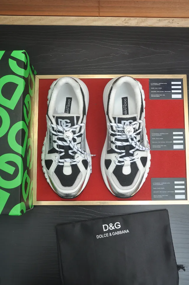 Dolce & Gabbana Blanc et Noir Semelle intermédiaire Embossé branding Chunky Sneakers 2