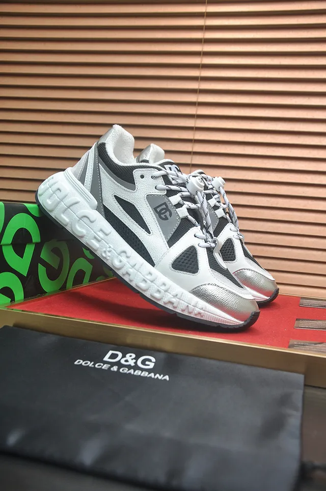 Dolce & Gabbana Blanc et Noir Semelle intermédiaire Embossé branding Chunky Sneakers 3