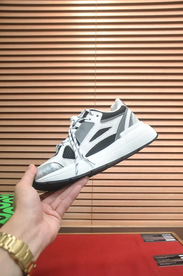 Dolce & Gabbana Blanc et Noir Semelle intermédiaire Embossé branding Chunky Sneakers 4