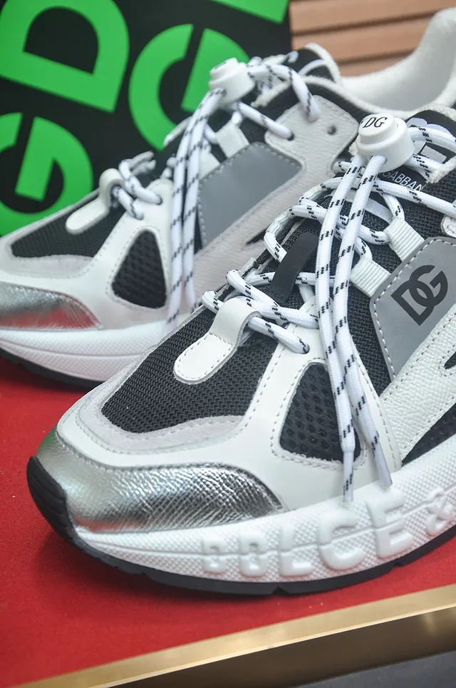 Dolce & Gabbana Blanc et Noir Semelle intermédiaire Embossé branding Chunky Sneakers 7