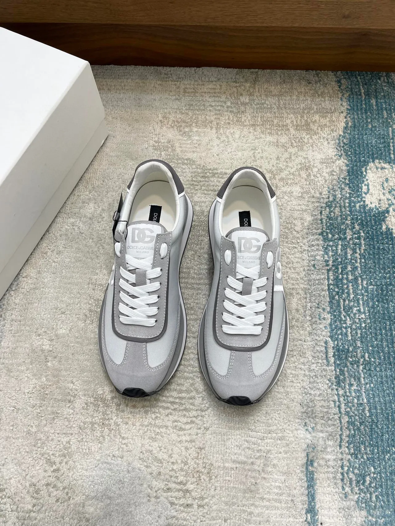 Dolce & Gabbana Cinza Branco Retro Runner Silhueta Bordado Monogram Logo Tênis Lifestyle 8