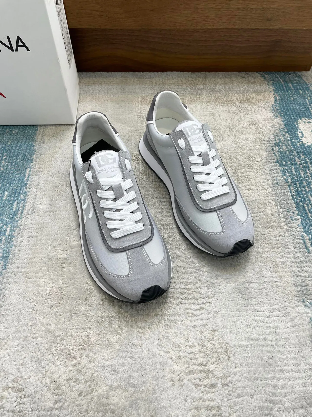 Dolce & Gabbana Cinza Branco Retro Runner Silhueta Bordado Monogram Logo Tênis Lifestyle 9