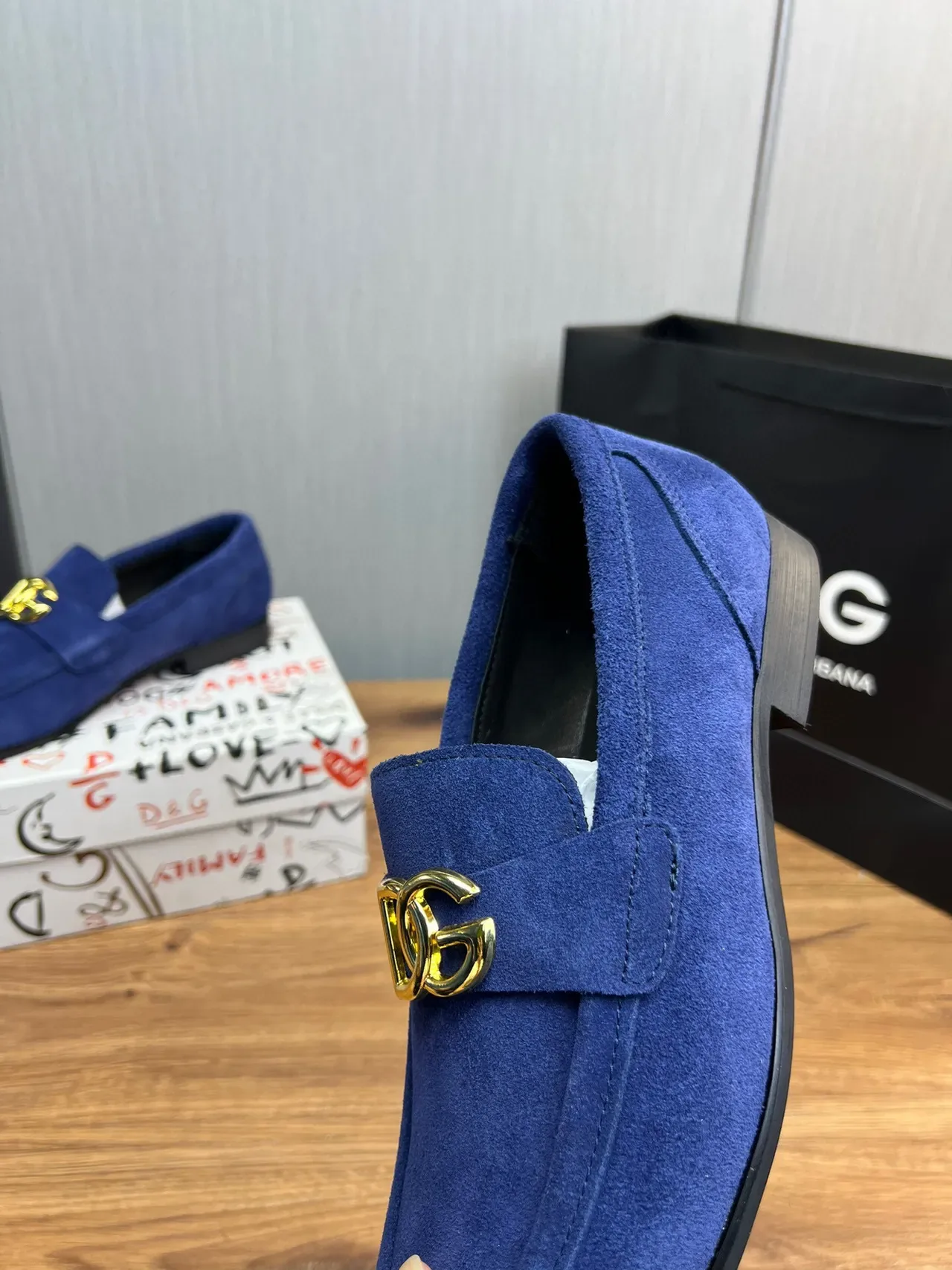 Dolce & Gabbana Loafer Bleu Doré Daim Supérieur D&G Boucle 8