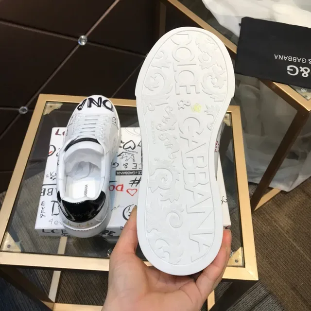 Dolce & Gabbana Sneakers lifestyle blanches noires imprimées graphiquement en cuir low-top lacets 4
