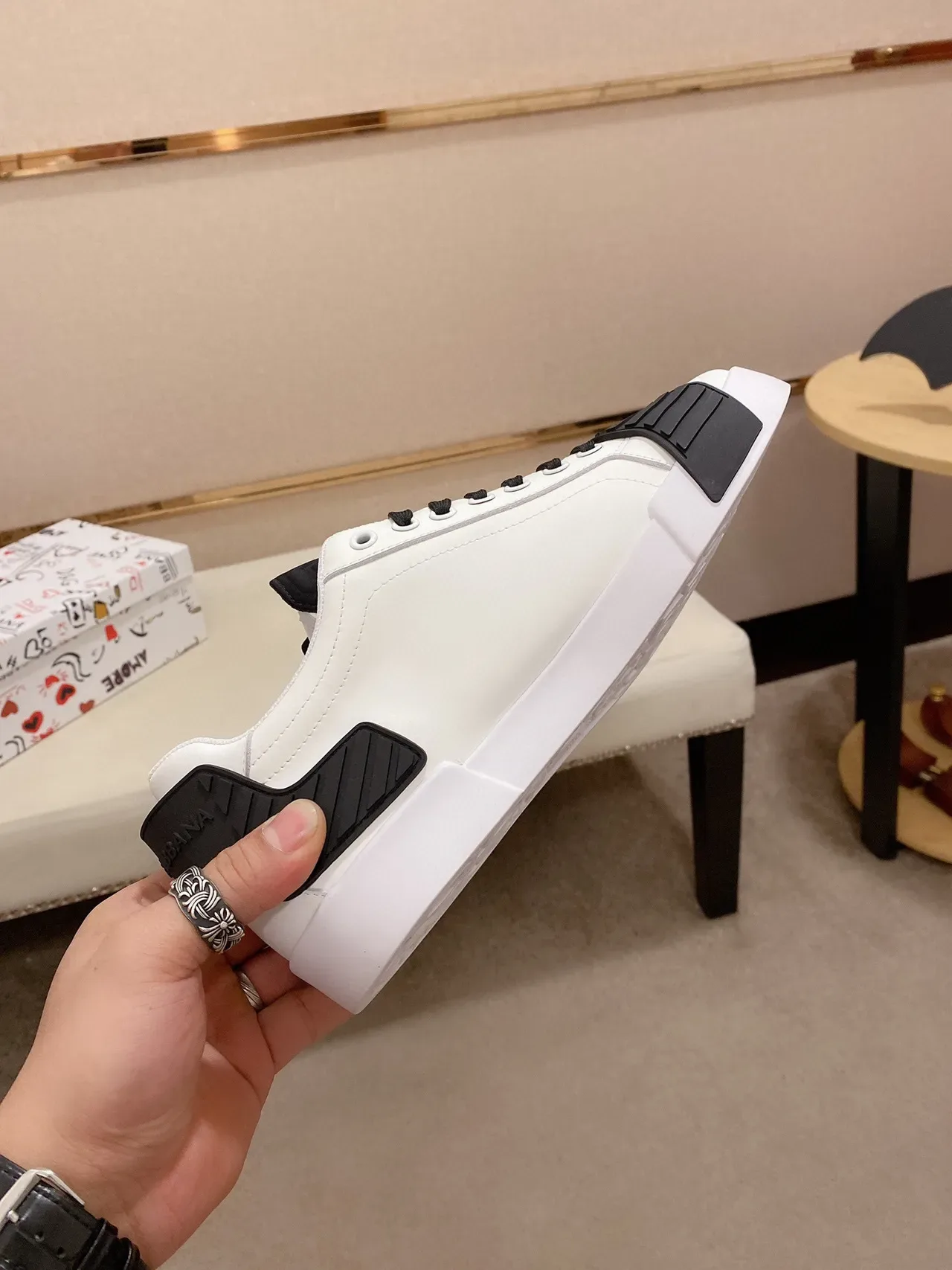 Dolce & Gabbana أبيض أسود جلد علوي غطاء مطاطي حذاء رياضي نمط حياة 6