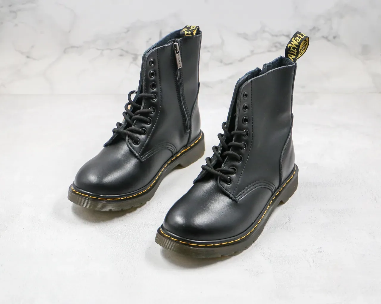 Dr. Martens 1460 Black Smooth Leather 8-Eyelet Martin Boot 9