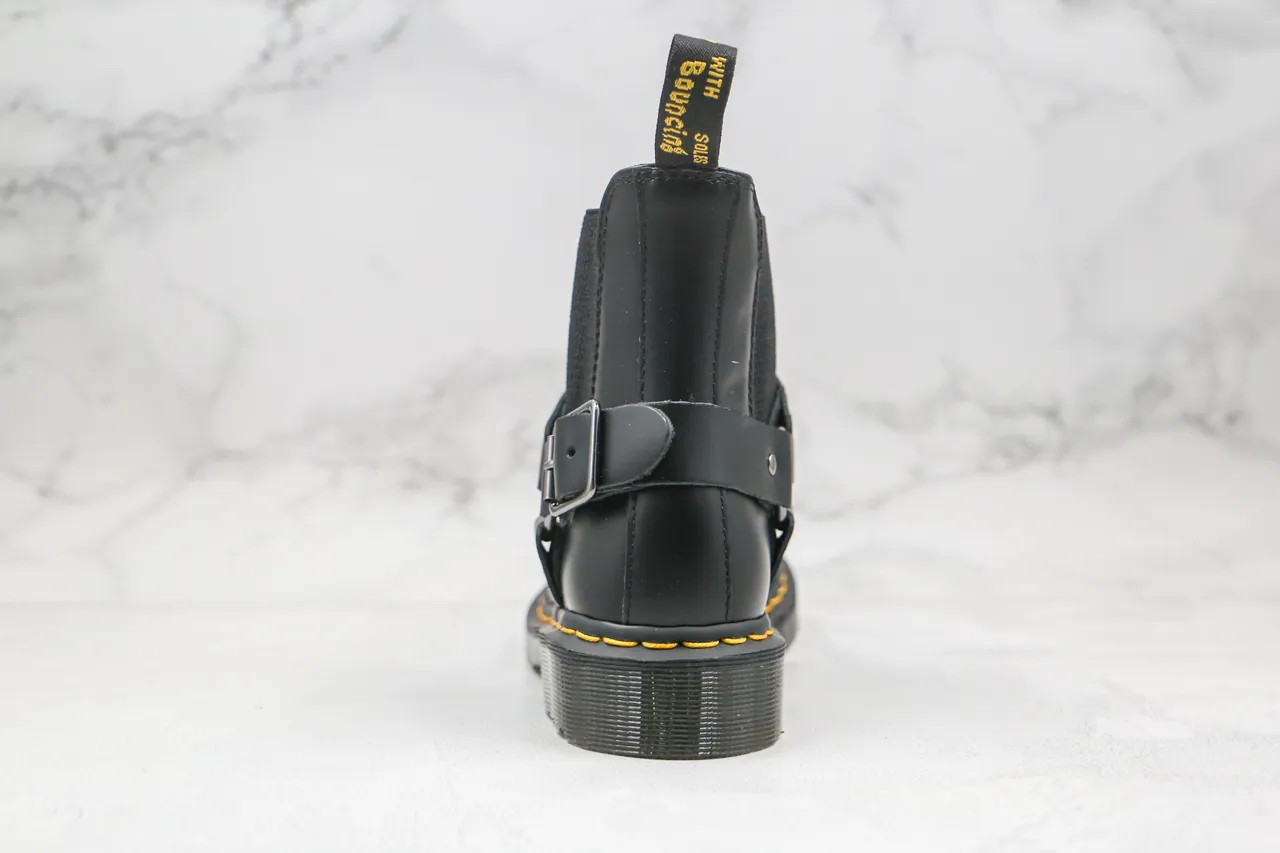 Dr. Martens 1460 Harness bottine Chelsea avec couture noire et jaune 3