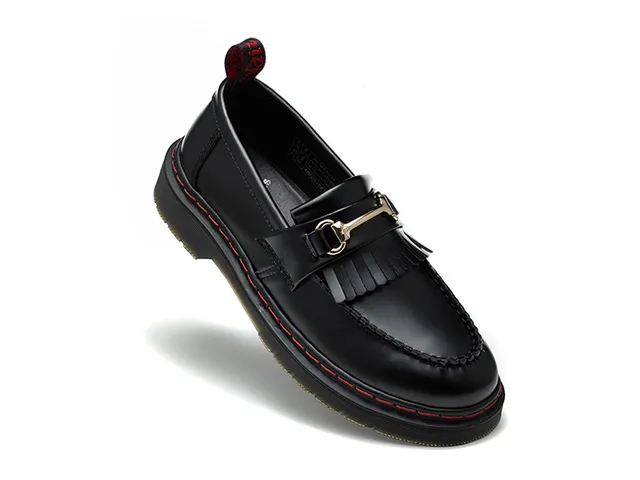 Dr. Martens 1461 أسود أحمر جلد ناعم Moc-Toe التطريز لوافر 2