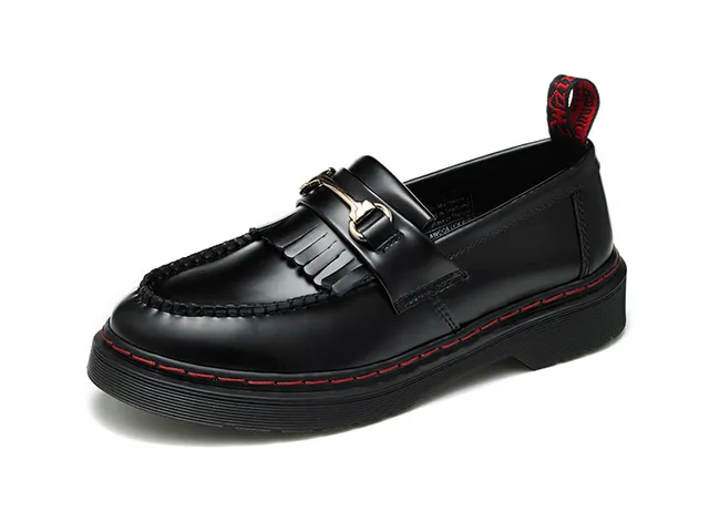 Dr. Martens 1461 أسود أحمر جلد ناعم Moc-Toe التطريز لوافر 4