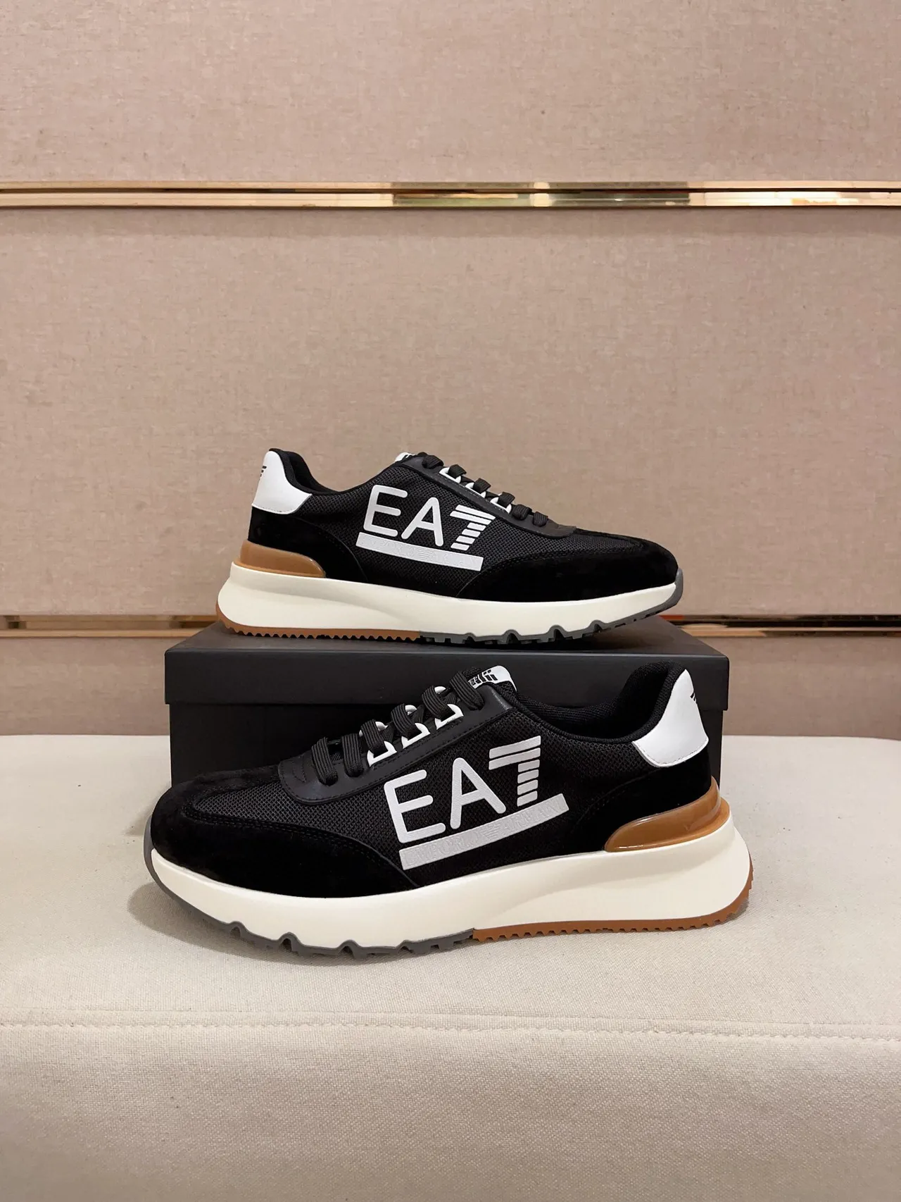 EA7 Noir Blanc Semelle Plateforme Maille Et Daim Supérieur Chunky Sneakers 7