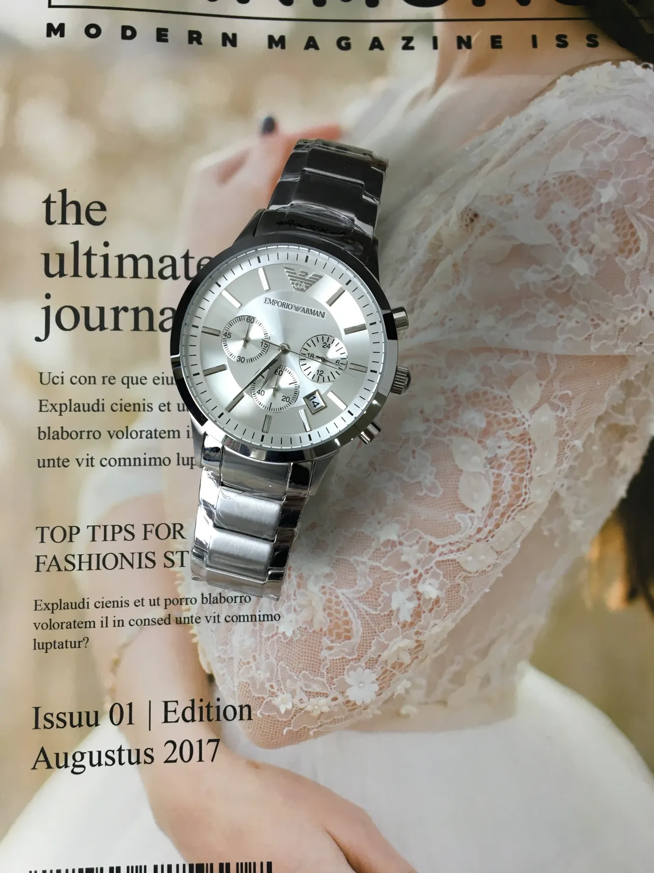 Emporio Armani Montre Chronographe Classique Cadran Argenté Bague Noire Quartz 6
