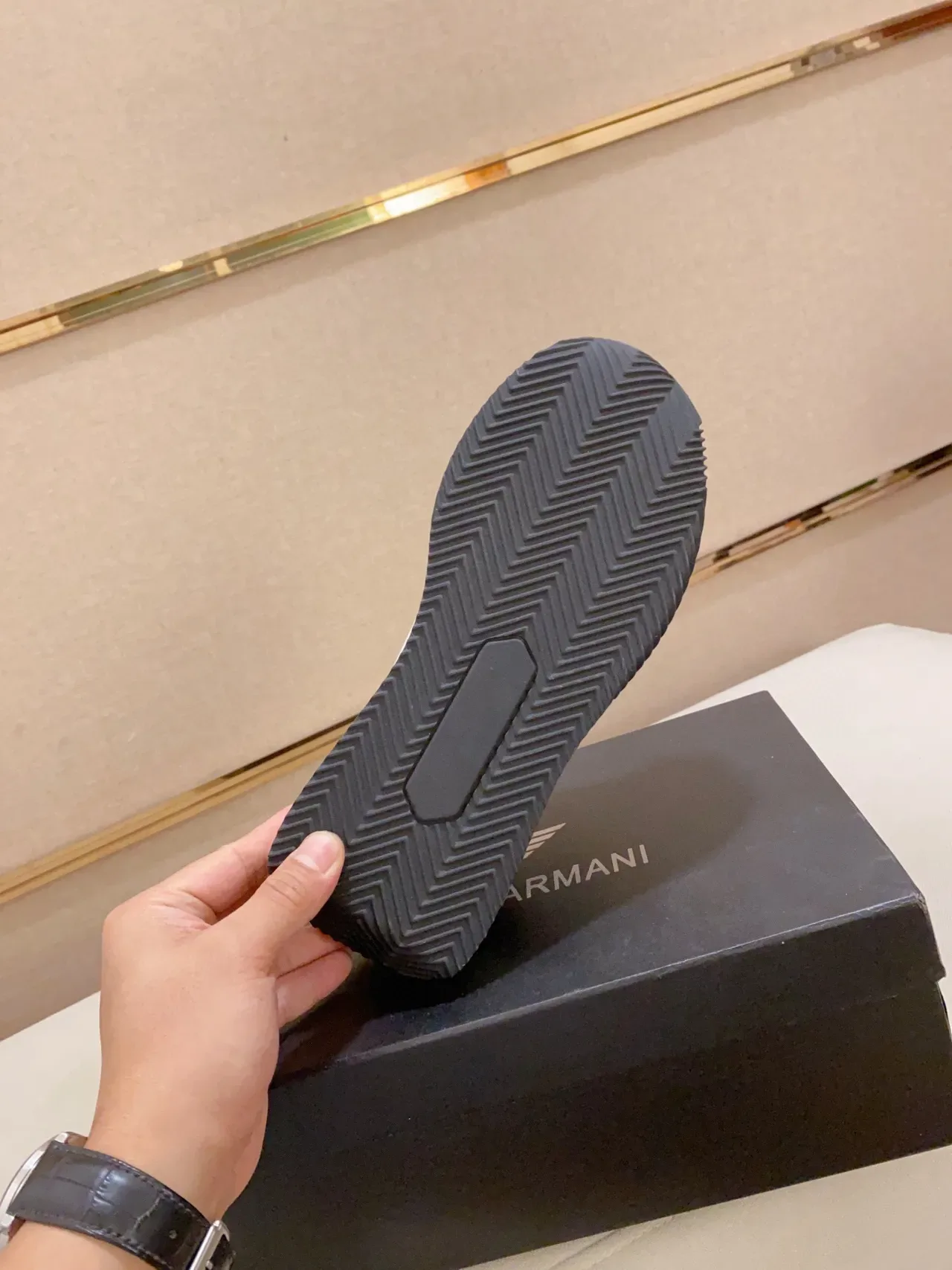 Emporio Armani Eagle Logo Sneakers Lifestyle Marron et Blanc 2