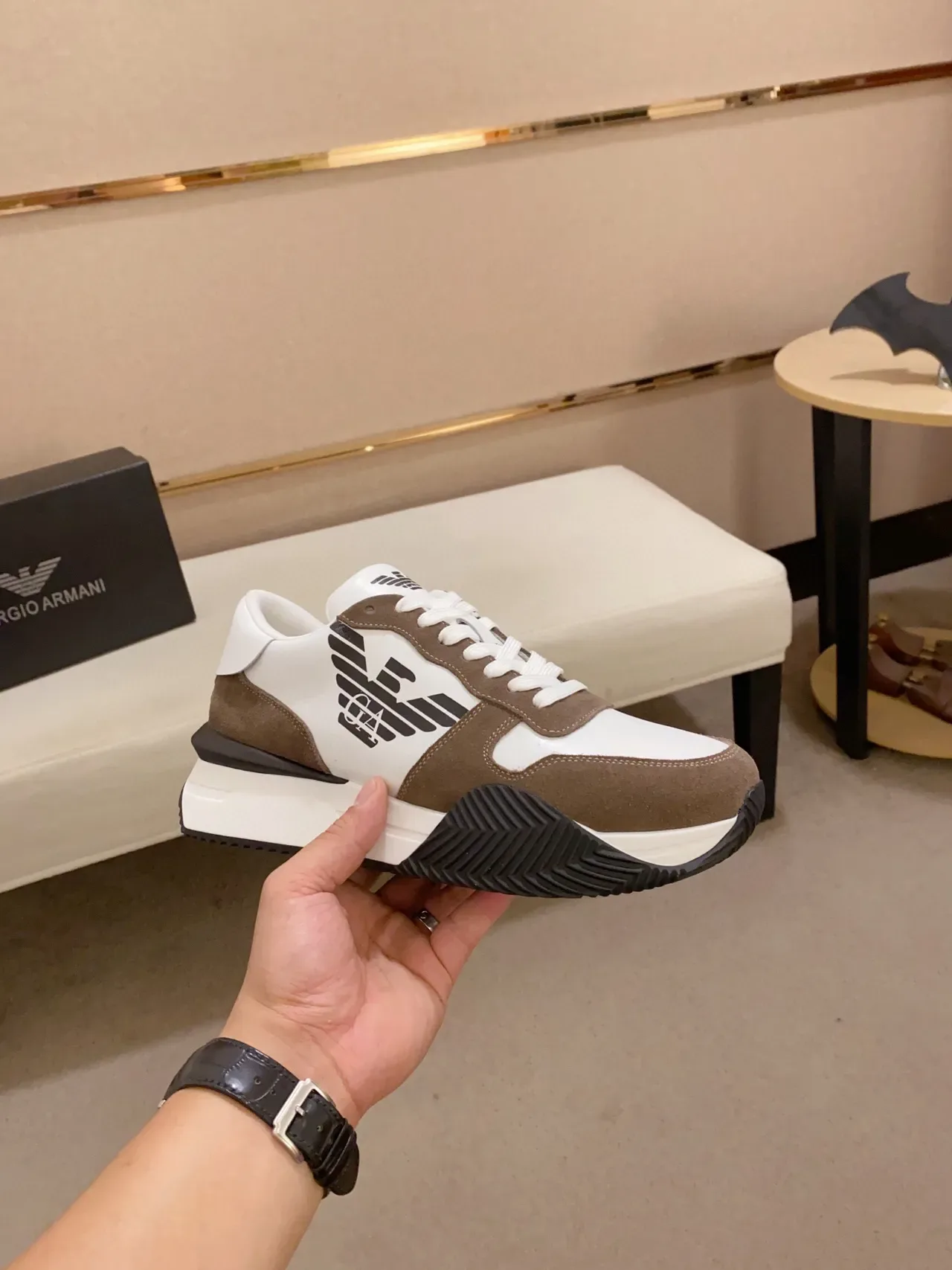 Emporio Armani Eagle Logo Sneakers Lifestyle Marron et Blanc 7