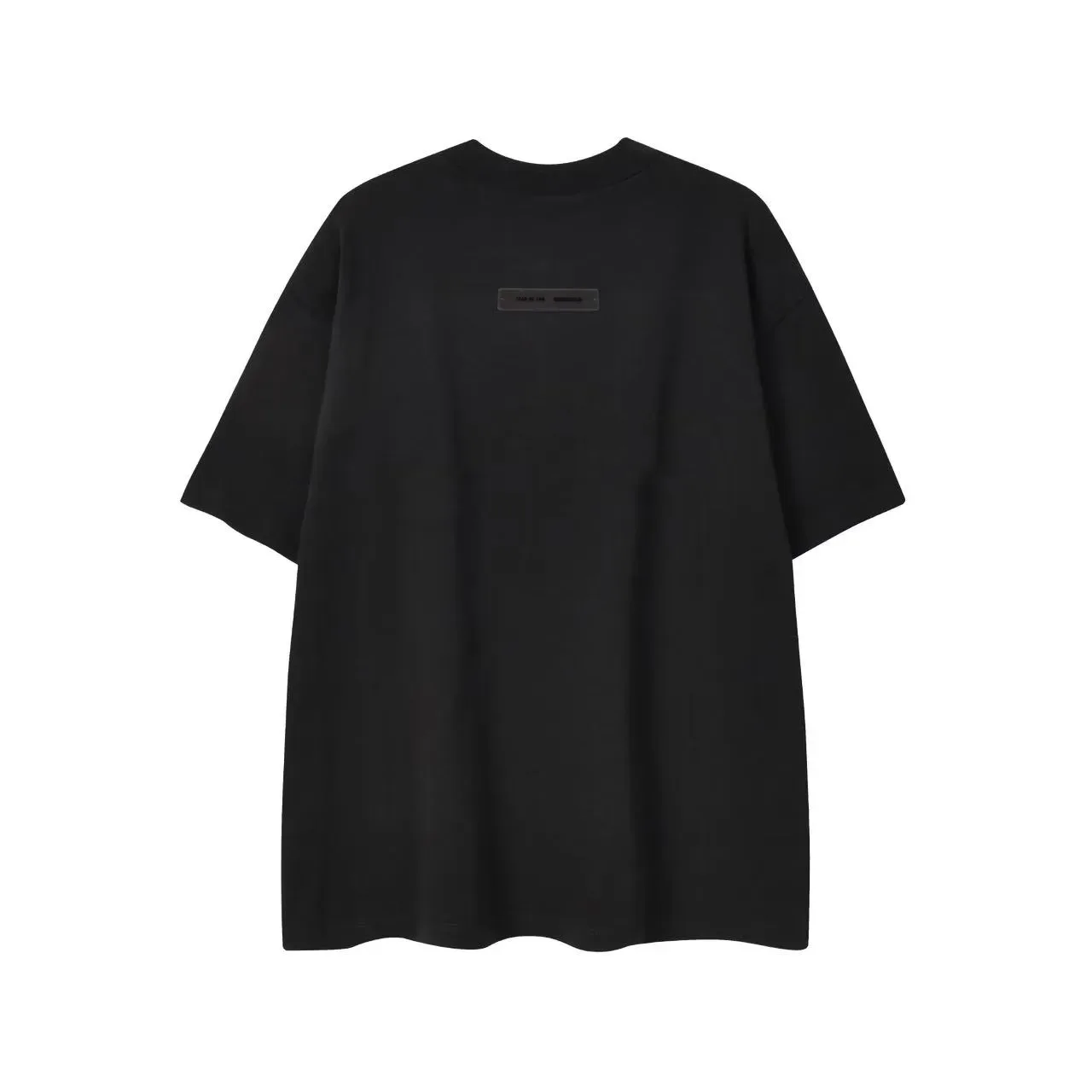 تيشيرت Fear of God Essentials برقبة دائرية وقصة فضفاضة 4
