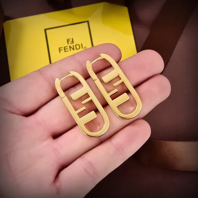 Fendi FF Hoop ذهبي Logo Motif أقراط 4