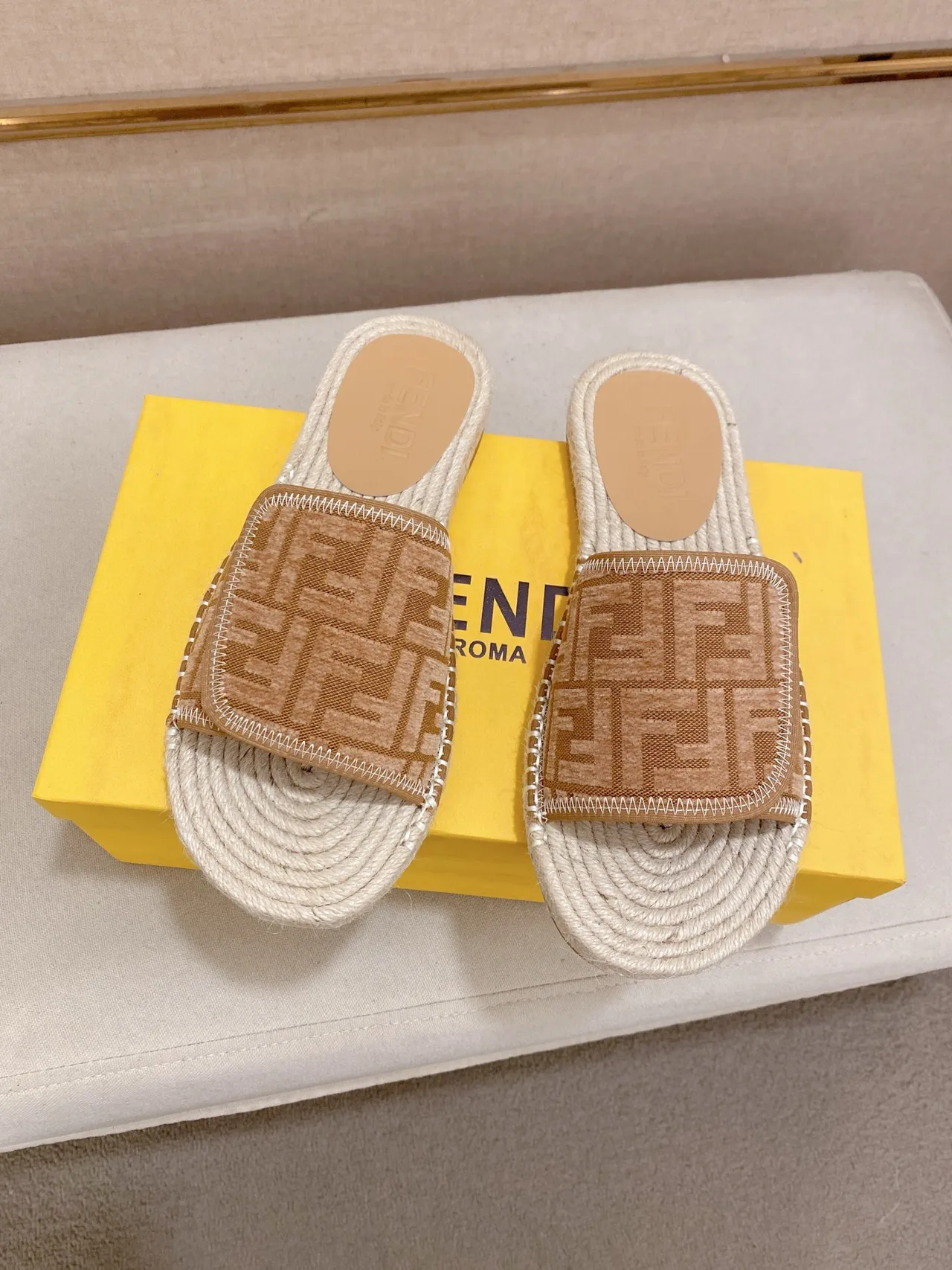 Fendi FF Logo Espadrilles Glissantes 7