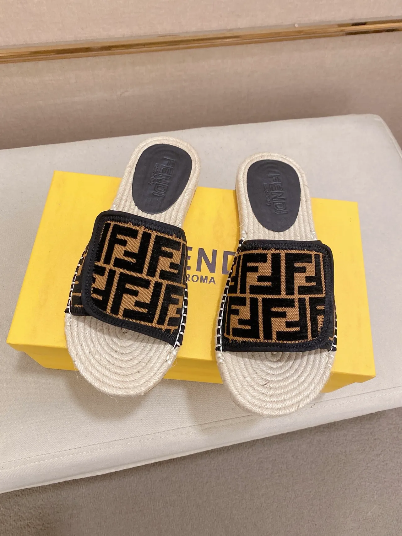 Fendi FF Logo Espadrilles Glissantes 8