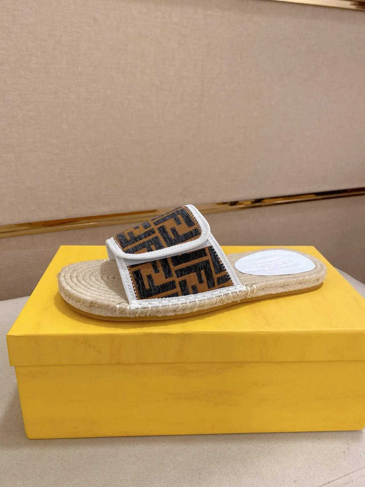 Fendi FF Logo Espadrilles Glissantes 9