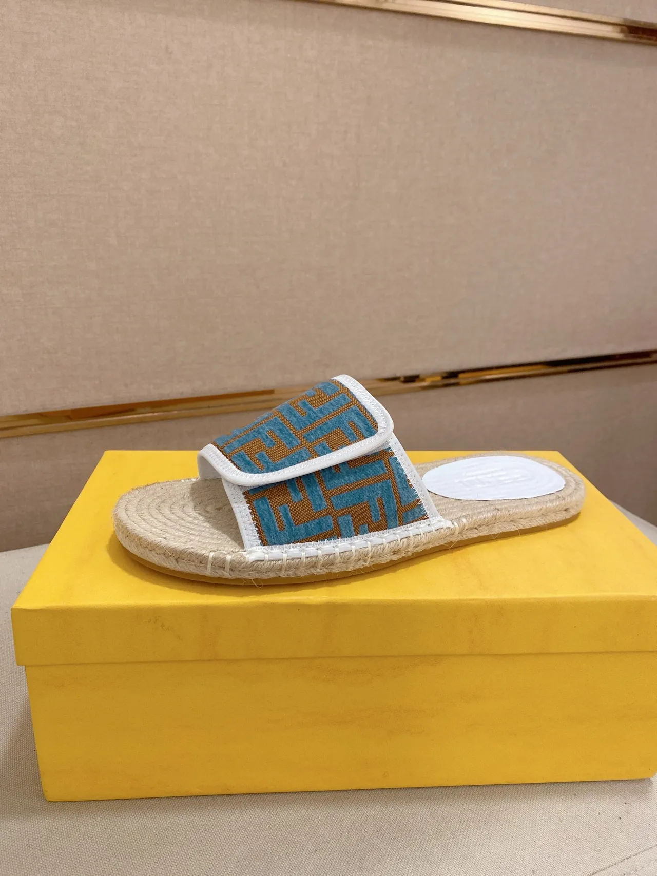 Fendi FF Logo Espadrilles Glissantes 11