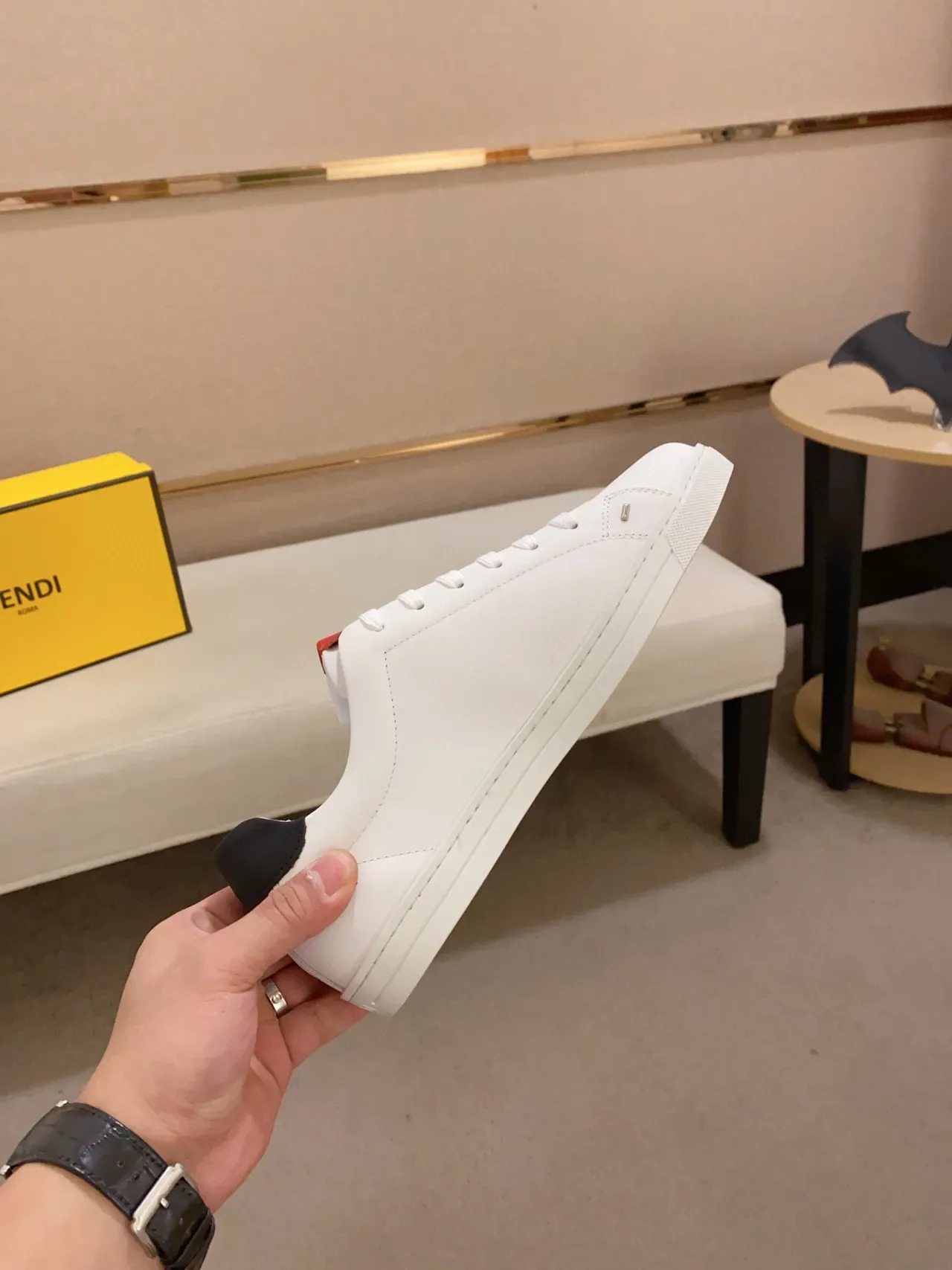 Fendi FF Logo Sneaker Branco Vermelho Azul Marinho Lifestyle Sneakers 6