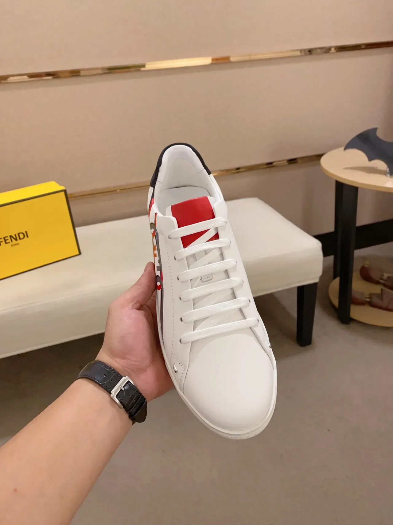 Fendi FF Logo Sneaker Branco Vermelho Azul Marinho Lifestyle Sneakers 9
