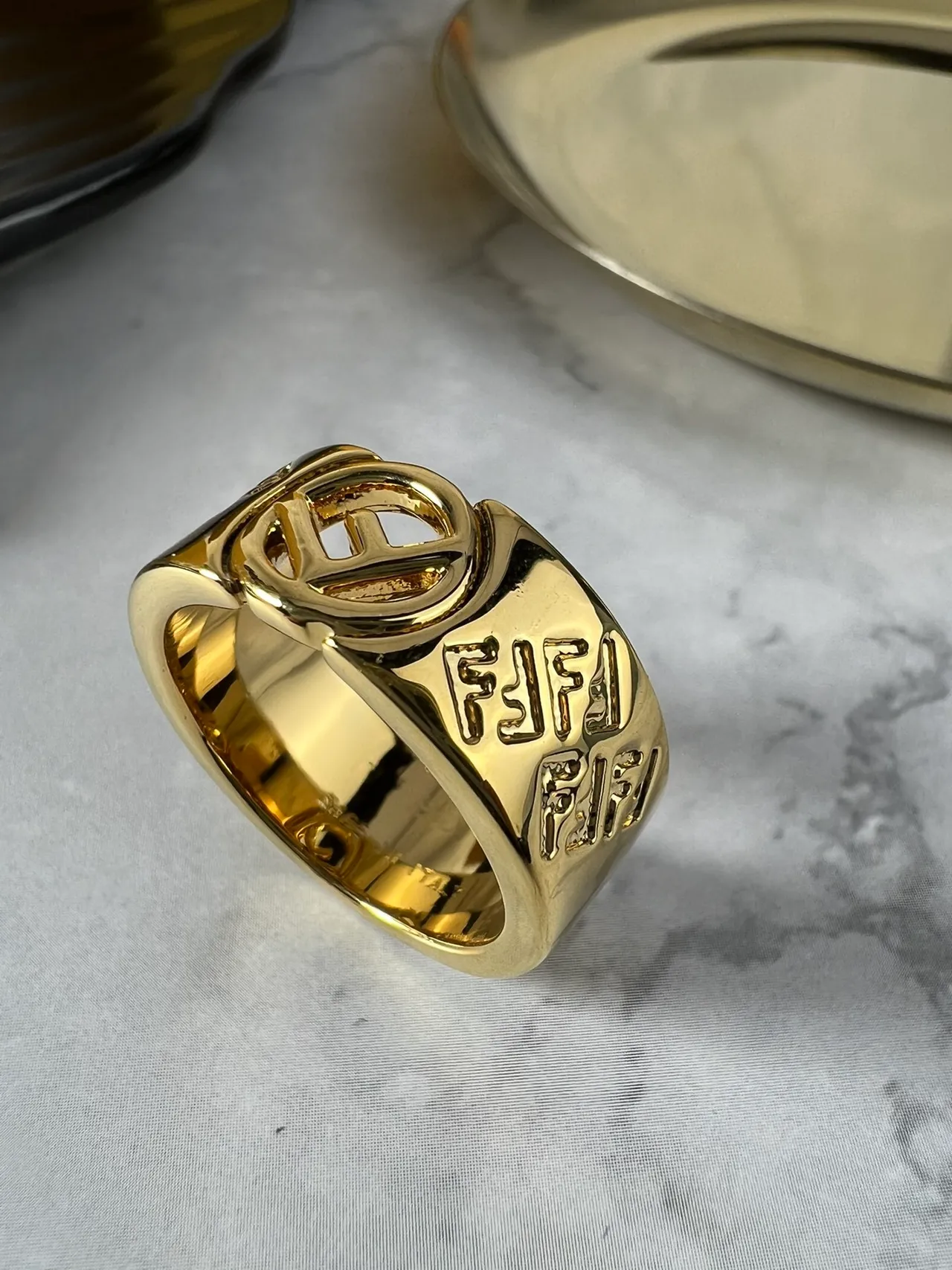 Fendi FF Logo Bande Large Doré Bague 2