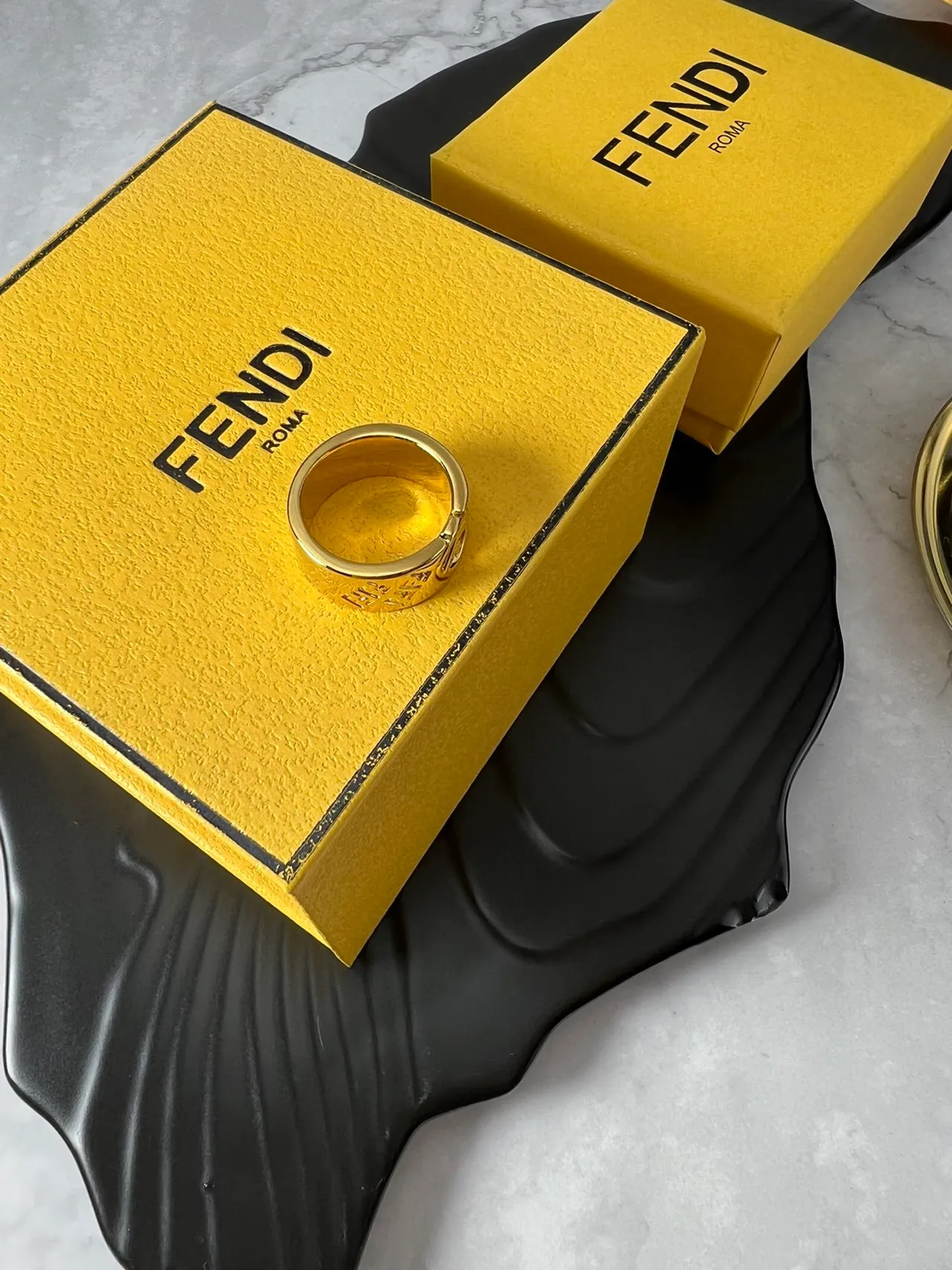 Fendi FF Logo Bande Large Doré Bague 3