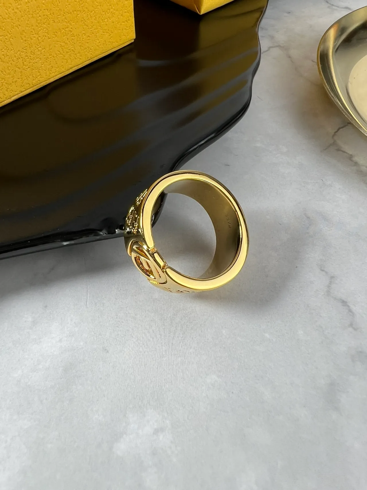Fendi FF Logo Bande Large Doré Bague 5