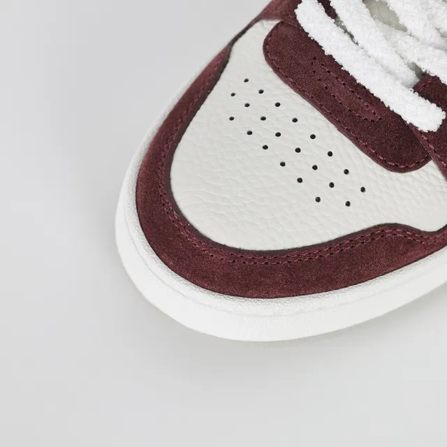 Fendi FF Low Borgonha e Branco Tênis Lifestyle 5